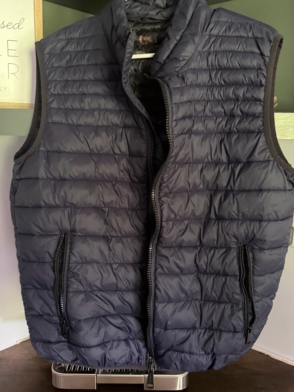 Bugatchi Quilted Puffer Vest in Navy Blue